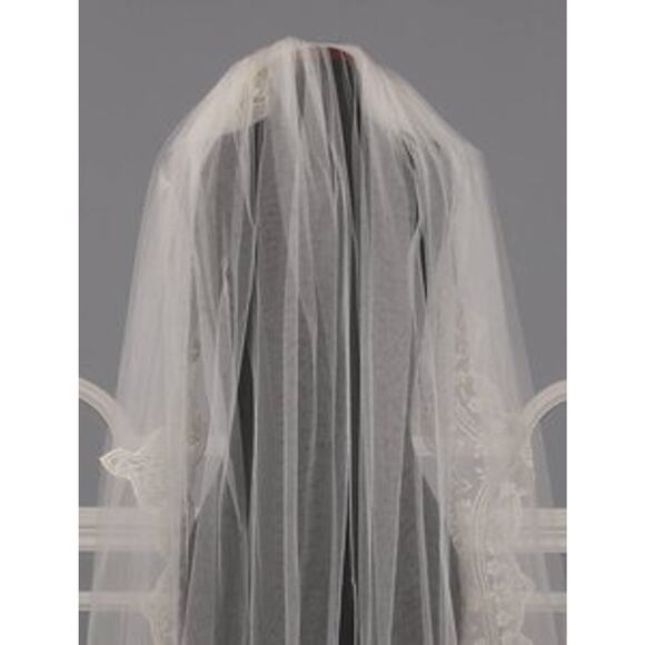 St. Pucchi M9312 Diamond White Gold Chapel Embroidered Wedding Bridal Veil main image 6